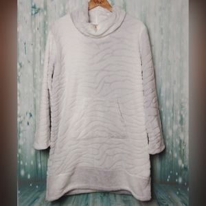 Anne Klein mock neck fuzzy sleep lounger white & lilac medium